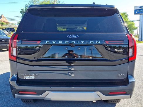 Certified 2025 Ford Expedition Max Platinum AWD/4WD image 5