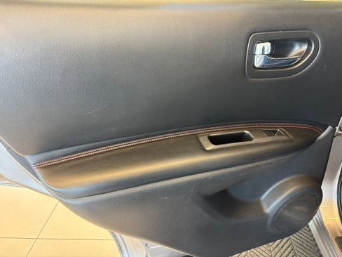 Used 2011 Nissan Rogue SV w/ SL Pkg AWD/4WD image 24