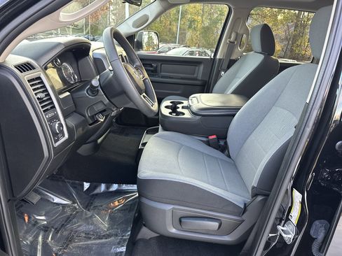Used 2021 RAM 1500 Tradesman w/ Tradesman SXT Package image 16