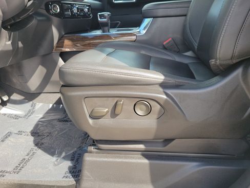 Used 2022 GMC Sierra 1500 Elevation w/ Elevation Premium Package image 17