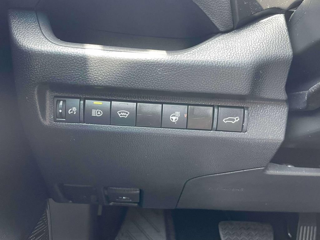 Used 2023 Toyota RAV4 XLE w/ Convenience Package AWD/4WD image 21