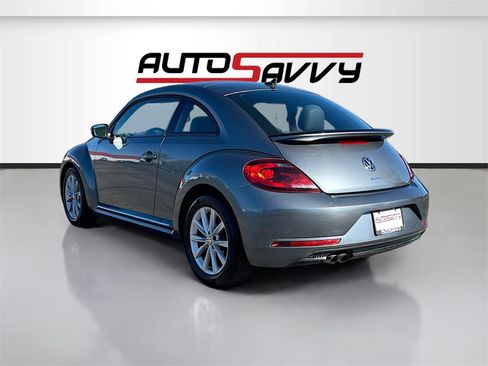 Used 2018 Volkswagen Beetle 2.0T Coast image 5