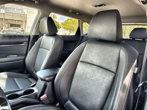 Certified 2024 Kia Seltos EX FWD image 14