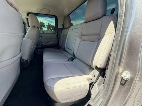 Used 2022 Nissan Frontier SV w/ Technology Package AWD/4WD image 20