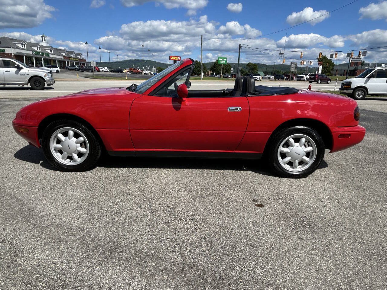 Used 1991 MAZDA MX-5 Miata RWD image 11