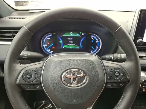 Certified 2024 Toyota RAV4 SE w/ Convenience Package AWD/4WD image 16