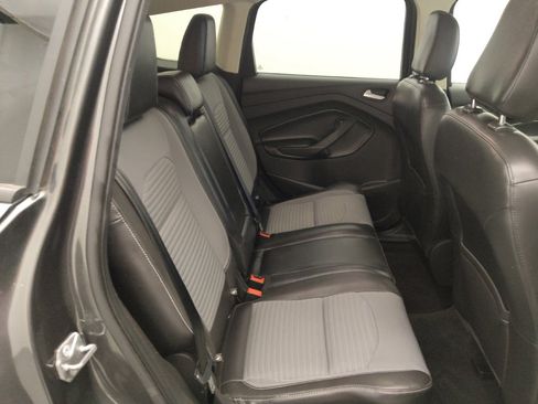 Used 2018 Ford Escape SE w/ SE Sport Appearance Package FWD image 19