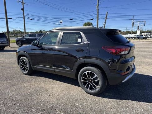 New 2026 Chevrolet TrailBlazer LT w/ Convenience Package image 16