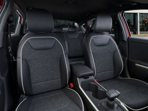 New 2025 Kia K4 GT-Line image 15