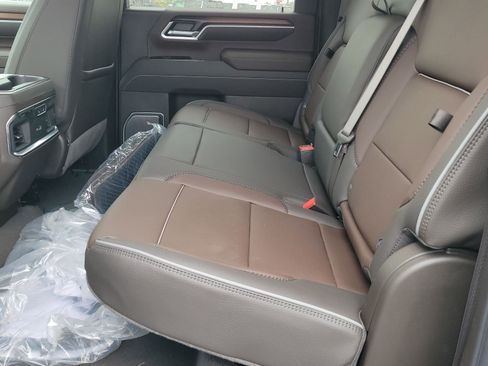 New 2026 GMC Sierra 2500 Denali w/ Denali Reserve Package AWD/4WD image 10