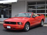 Used 2005 Ford Mustang Deluxe image 2