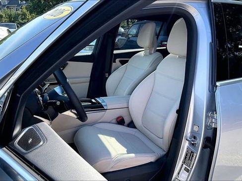 Used 2026 Mercedes-Benz GLC 300 4MATIC image 6