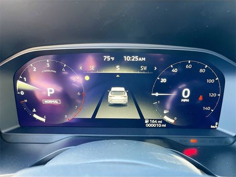 New 2025 Mitsubishi Outlander SE image 12