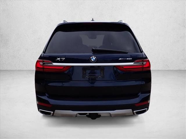 Used 2022 BMW X7 xDrive40i w/ Premium Package AWD/4WD image 3