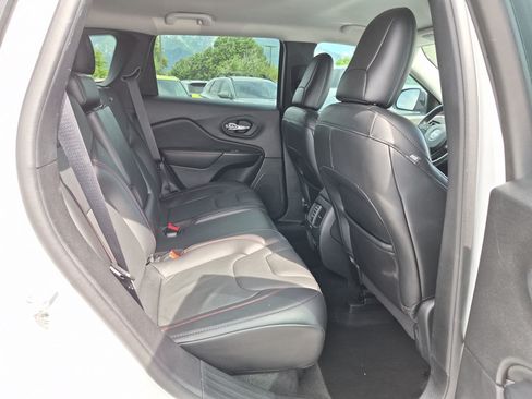 Used 2021 Jeep Cherokee Trailhawk w/ Premium Leather Package AWD/4WD image 31