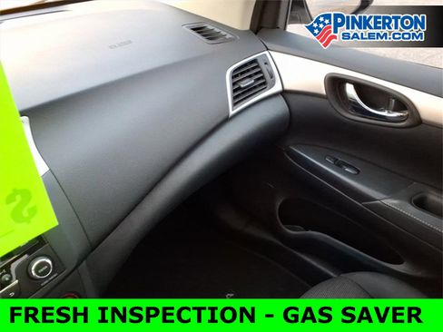 Used 2016 Nissan Sentra S image 27