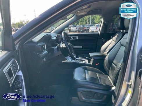 Certified 2020 Ford Explorer XLT w/ Equipment Group 202A AWD/4WD image 4