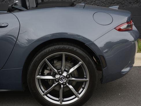 Certified 2021 MAZDA MX-5 Miata Grand Touring RWD image 33