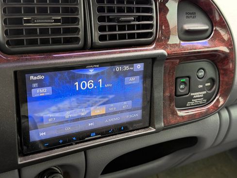 Used 1998 Dodge Ram 2500 Truck 2WD Quad Cab image 13