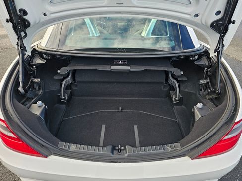 Used 2016 Mercedes-Benz SLK 350 image 28