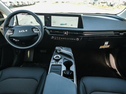 New 2024 Kia EV6 Light RWD image 15