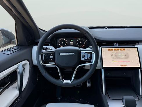 New 2026 Land Rover Discovery Sport Landmark AWD/4WD image 10