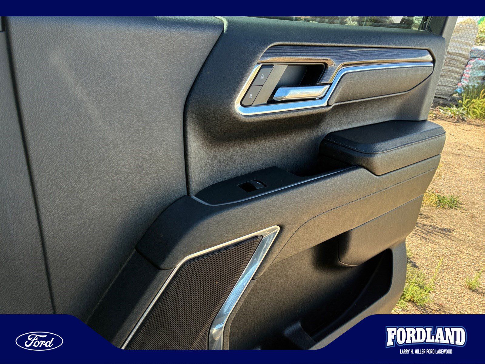 Used 2024 Chevrolet Silverado 1500 LT AWD/4WD image 16