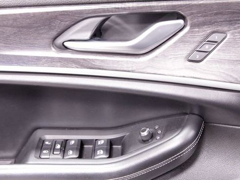 Used 2022 Jeep Grand Cherokee L Limited image 25