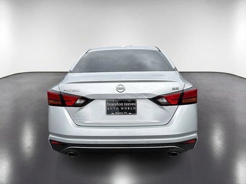 Used 2020 Nissan Altima 2.5 SR FWD image 7
