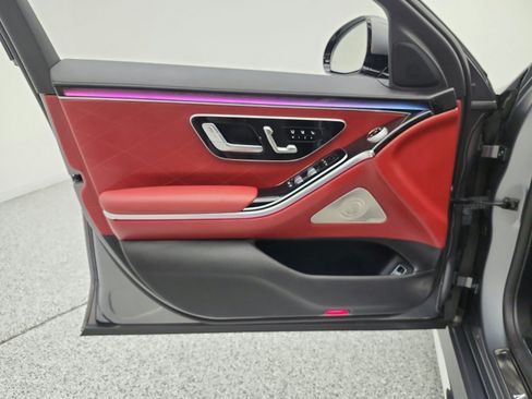 Certified 2023 Mercedes-Benz S 580 4MATIC Sedan image 12