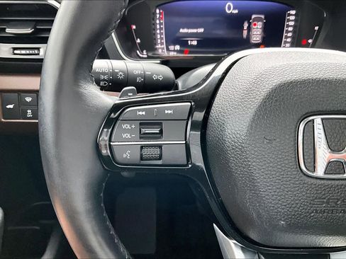 Used 2023 Honda Pilot Elite image 24