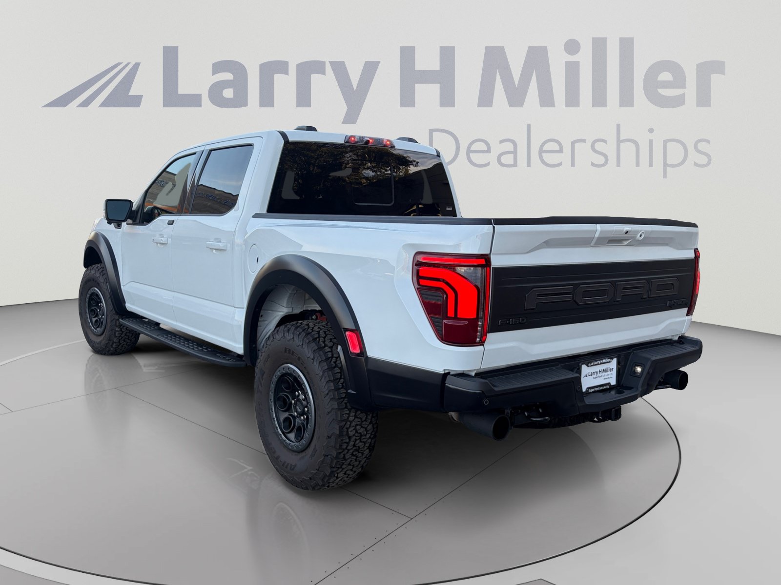 Used 2025 Ford F150 Raptor AWD/4WD image 3