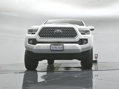 Used 2019 Toyota Tacoma TRD Sport RWD image 47
