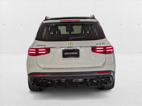 New 2026 Mercedes-Benz GLB 35 AMG 4MATIC image 8