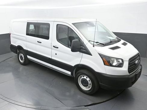 Used 2019 Ford Transit 250 130 Low Roof image 24