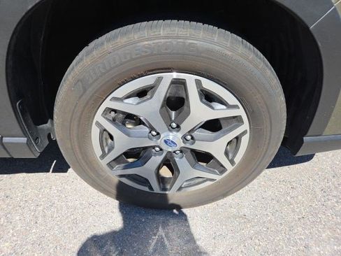 Used 2024 Subaru Forester Premium AWD/4WD image 22