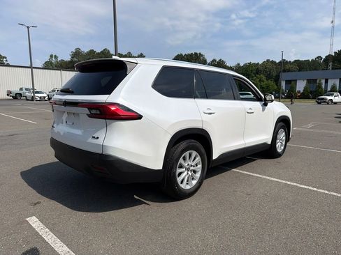 Used 2024 Toyota Grand Highlander AWD Hybrid image 5