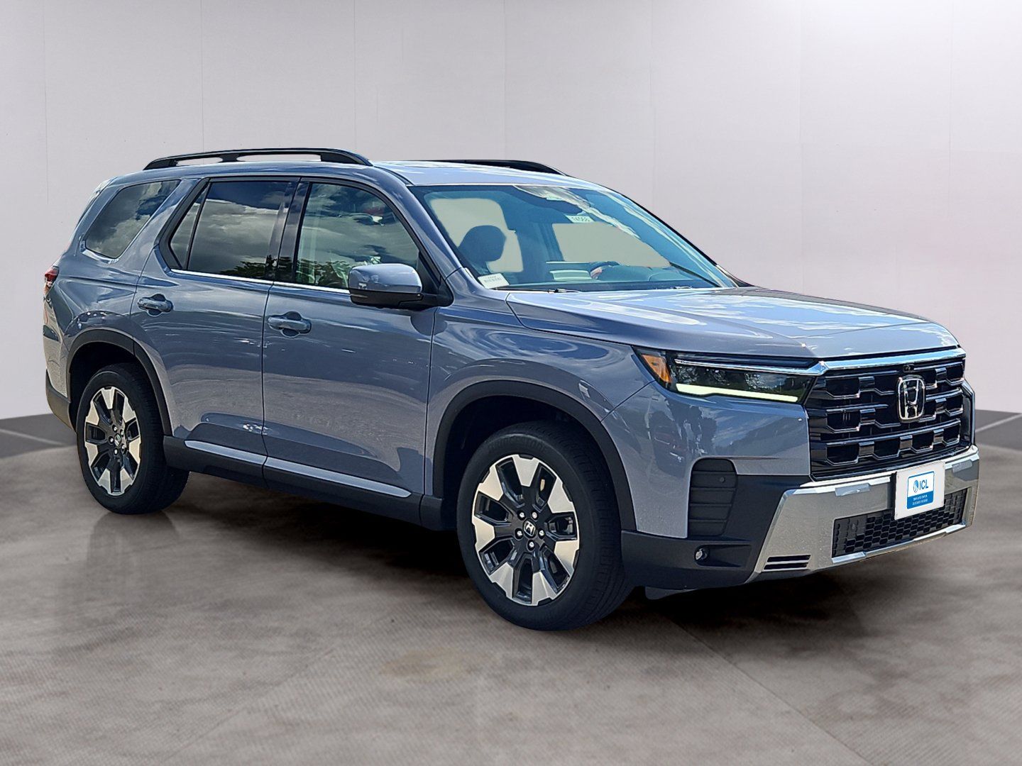 New 2026 Honda Pilot Touring image 2
