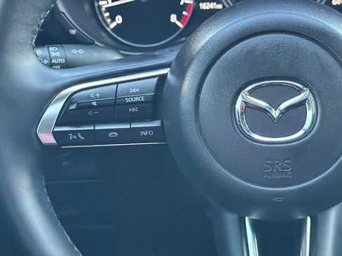 Used 2025 MAZDA MAZDA3 s image 29