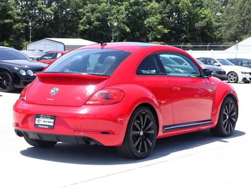 Used 2014 Volkswagen Beetle R-Line FWD image 6