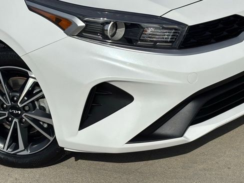 Used 2023 Kia Forte LXS image 7