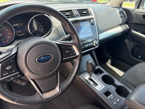 Used 2018 Subaru Outback 2.5i Premium AWD/4WD image 34
