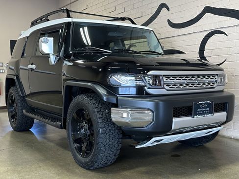 Used 2007 Toyota FJ Cruiser 4WD image 11