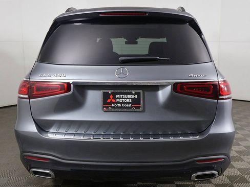 Used 2022 Mercedes-Benz GLS 450 4MATIC w/ AMG Line Exterior image 16