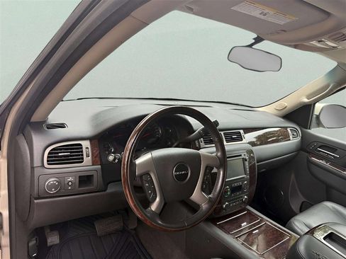 Used 2013 GMC Yukon Denali RWD image 15