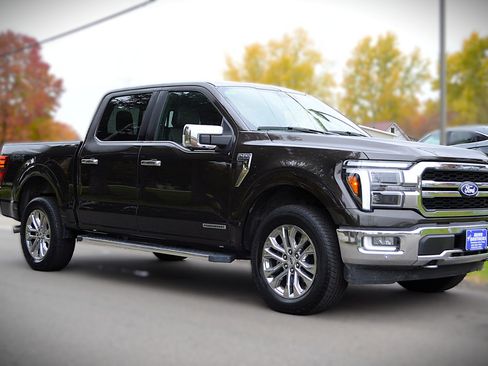 Used 2024 Ford F150 Lariat image 3