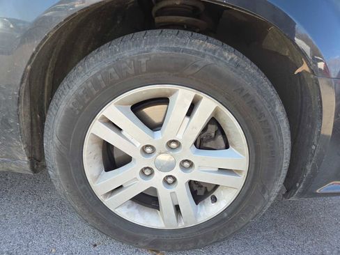 Used 2012 Dodge Grand Caravan Crew w/ Crew Value Pkg image 2