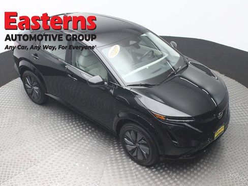 Used 2023 Nissan Ariya AWD image 3