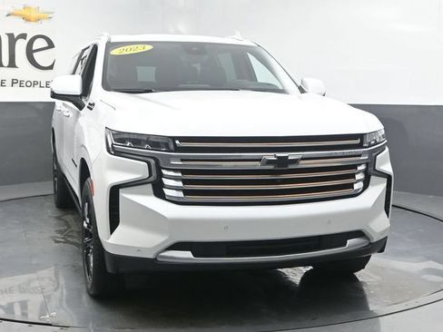 Used 2023 Chevrolet Suburban High Country AWD/4WD image 55