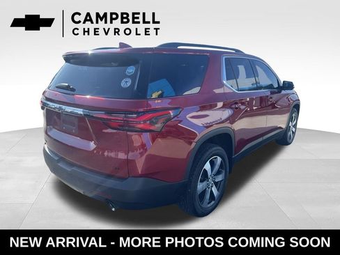 Used 2022 Chevrolet Traverse LT w/ LT Premium Package FWD image 5